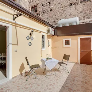  Appartamento With Terrace- Casa Mariella